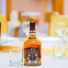 Ile whisky na wesele? Oblicz idealną ilość! Poradnik ekspertki