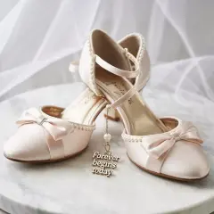 Wygodne buty na wesele: Przetańcz całą noc bez bólu!