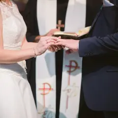 Ślub kościelny w Polsce: Checklisty, dokumenty i formalności. Sprawdź!