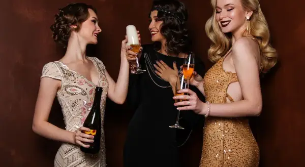 Niezapomniana impreza w stylu lat 20.? Kompletny przewodnik Gatsby'ego!