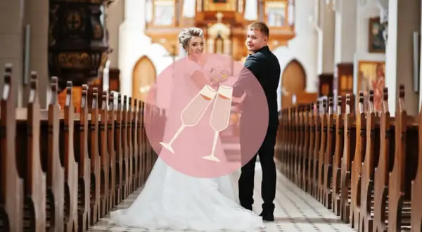 Para, kto nie może być świadkiem na ślubie kościelnym, to osoba nieochrzczona. Para młoda w kościele.