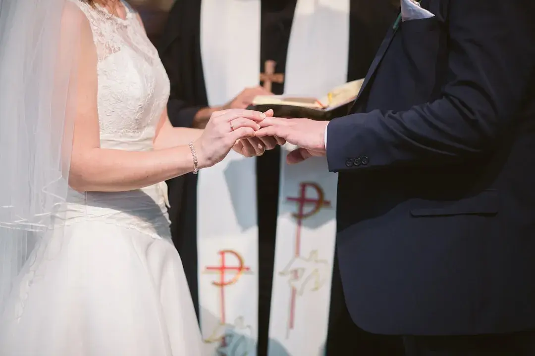 Ślub kościelny w Polsce: Checklisty, dokumenty i formalności. Sprawdź!